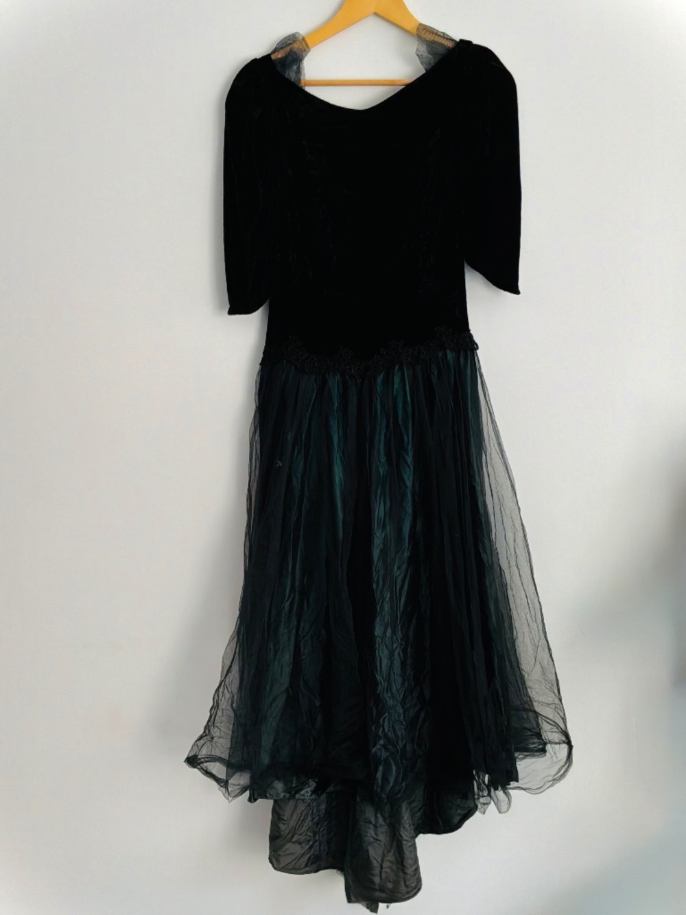 VTG 90s Goth Velvet Tulle Drop Waist Dress Alfred Angelo 11/12 fits like a 6/8